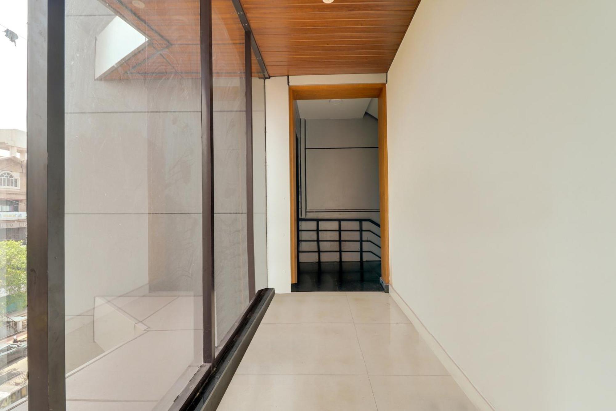 Отель Super Townhouse Rcc Lamps Вишакхапатнам Экстерьер фото