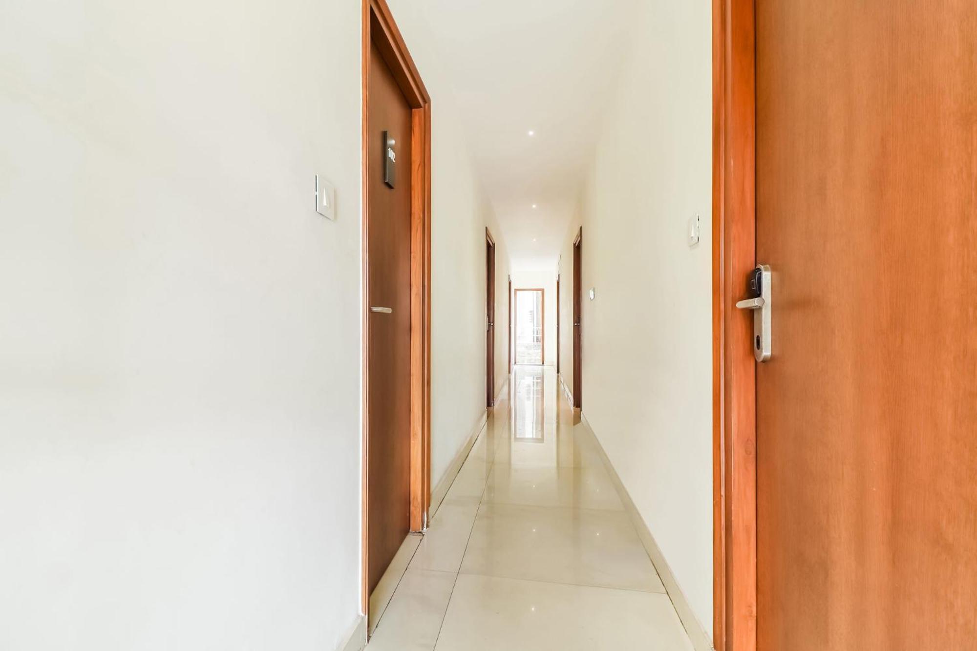 Отель Super Townhouse Rcc Lamps Вишакхапатнам Экстерьер фото